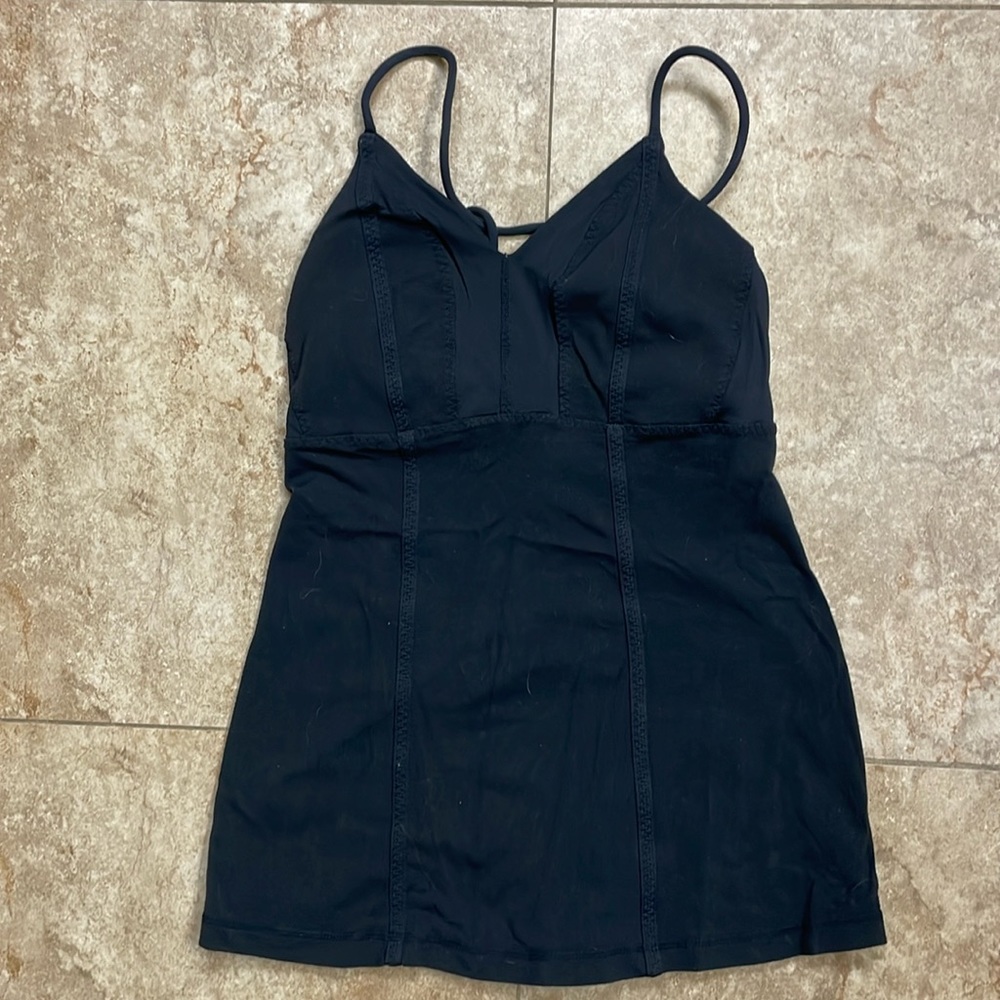 Lululemon black ballerina tank. Size 4. Black.